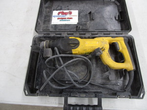 lot 72 image: DeWalt 18v Hammer Drill & Charger