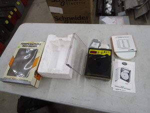 lot 98 image: Supco Temperature Recorder
