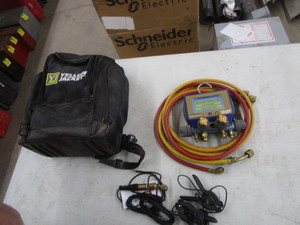 lot 105 image: Digital Refrigerant Charging Manifold Gauge & Hose Set