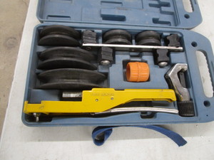lot 109 image: Tubing Bender