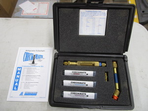 lot 114 image: Refrigerant Contamination Testing Kit
