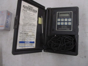 lot 115 image: Digital Thermometer