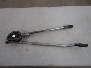 lot 155 image: 34 Tubing Bender