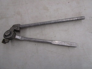 lot 160 image: 38 Tubing Bender