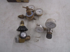 lot 172 image: Gas Regulators