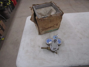 lot 173 image: Linde Gas Regulator