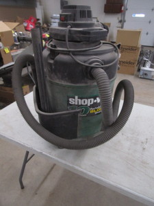 lot 232 image: 10gal Shop Vac