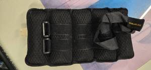 lot 54 image: Gold Gym 20LB Ankle Weight