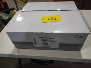 lot 182 image: SpeakerCraft Profile Cinema Sub 10 ...