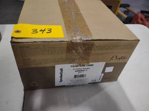 lot 343 image: (1) Speaker Craft AIM8 Three Speake...