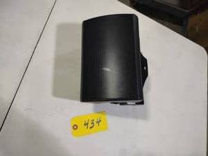 lot 434 image: (1) Speaker Craft OE5 One Speaker, ...