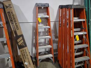 lot 571 image: Keller 6 Fiberglass Step Ladder...