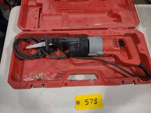 lot 578 image: Milwaukee Sawzall...