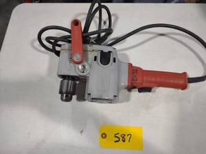 lot 587 image: Milwaukee Heavy Duty  12 Hole Haw...