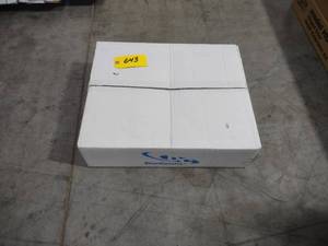 lot 643 image: Direct Connect 18 Distribution Pan...