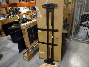 lot 672 image: Chief PPACLR2 TV Speaker Mount...