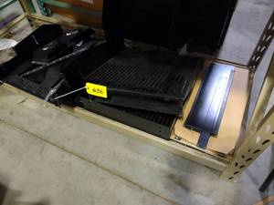 lot 686 image: Assorted AV Rack Shelves...