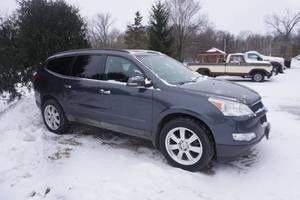 2012 Chevrolet Traverse LT Mid Size 4 Door FWD SUV