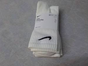 lot 16 image: 3 pair NIKE Everyday White Socks W ...