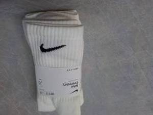 3 pair NIKE Everyday White Socks W ...