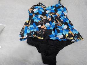 lot 31 image: 2 pc Womens size M Swimsuit from A...