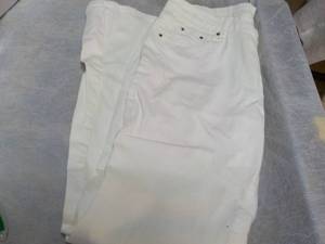 lot 37 image: White Jeans size XXL from Amazon...
