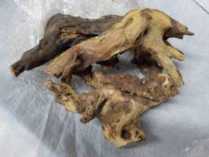 lot 74 image: Jorewood Natural Aquarium Driftwood...