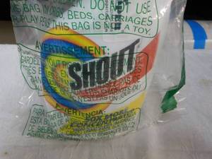 lot 109 image: 22 oz Bottle Shout...