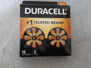 lot 113 image: Duracell 16 Batteries...