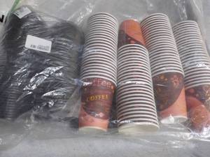 lot 119 image: 100 Coffee Cups and Lids...