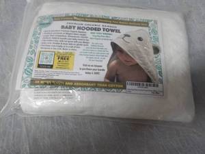 lot 125 image: Baby Hooded Towel...