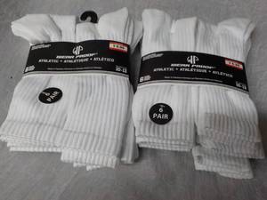 lot 195 image: 12 pair White Wear Proof Athletic S...