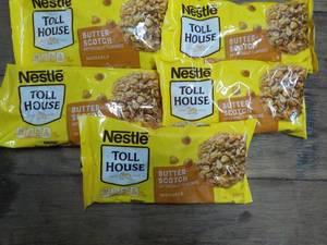 lot 214 image: 5 bags 11 oz Butterscotch Morsels...