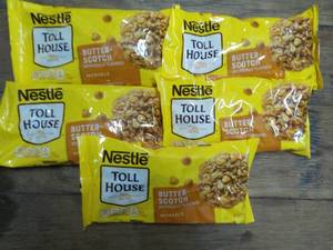 lot 216 image: 5 bags 11 oz Butterscotch Morsels...