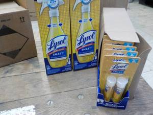 lot 218 image: 2 Lysol Smart Spray Bottles and 16 ...