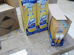 lot 220 image: 2 Lysol Smart Spray Bottles and 16 ...