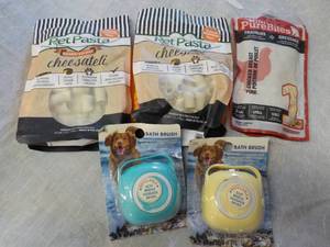 lot 263 image: Pet Products...