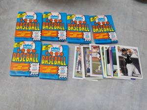 lot 287 image: Trading Cards...