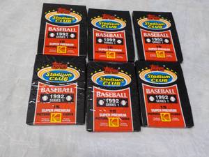 lot 290 image: Trading Cards...