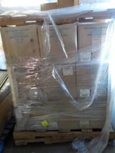 lot 298 image: Pallet of Lithonia Lighting...