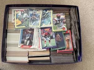 lot 187 image: Bulk Late 80s, Early 90s Misc Football Cards