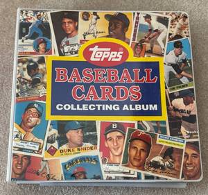 lot 196 image: 1989 Topps Baseball Card Binder