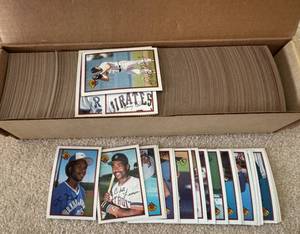 lot 205 image: 1989 Topps Bowman Baseball Cards Bulk