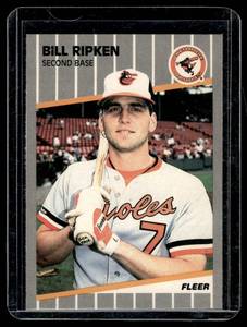 lot 8 image: Billy Ripken F Face Error Card (not black box) 1989 Fleer #616 Iconic Baseball Card