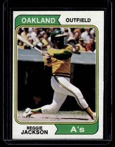 lot 103 image: Reggie Jackson 1974 Topps #130 Vintage Baseball Card