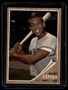 lot 130 image: Orlando Cepeda 1962 Topps #40 Vintage Baseball Card