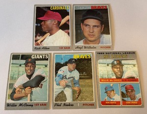 lot 152 image: 1970 Topps 5 Card Star Lot - Wilhelm, Allen, McCovey, Niekro, RBI Leaders - Vintage Baseball Cards