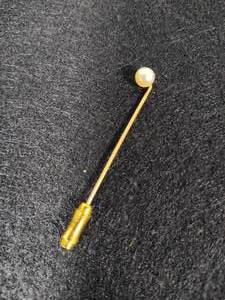 lot 4 image: 14K Gold wPearl Hat Pin