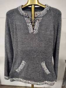 lot 31 image: Womens Alpaca Lace Front Sweater (Size L)