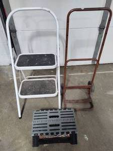 lot 47 image: Home Improvement Lot